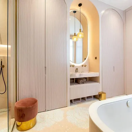 2rue With Private Pool - Beachfront Herberg