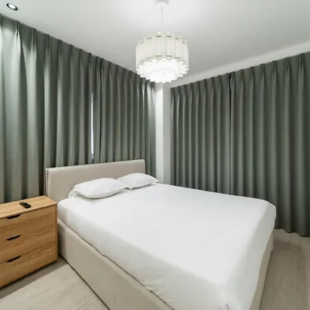 2rue With Private Pool - Beachfront Inn *