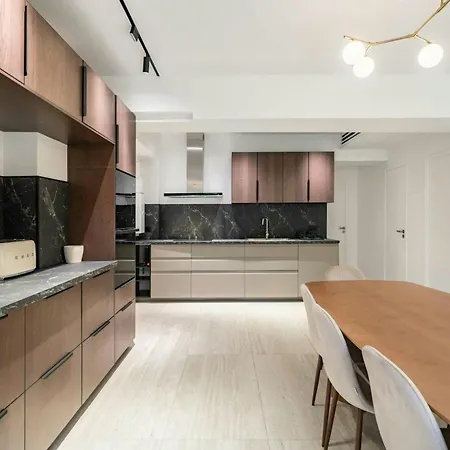 2rue With Private Pool - Beachfront *