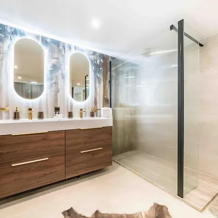 2rue With Private Pool - Beachfront * Nice
