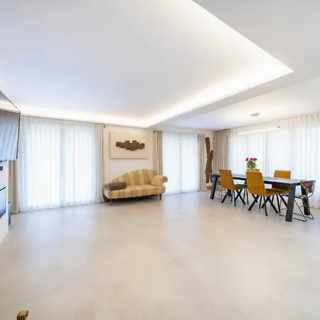 2rue With Private Pool - Beachfront Nice